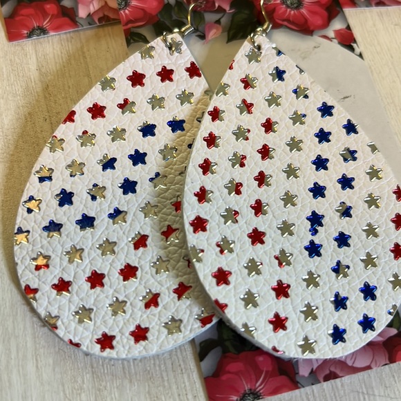 LEATHER DANGLE EARRINGS THREE PAIRS NEW ON CARDS - Picture 4 of 8